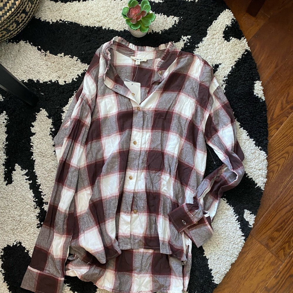 NWT Como Blu Plaid Button Up Large